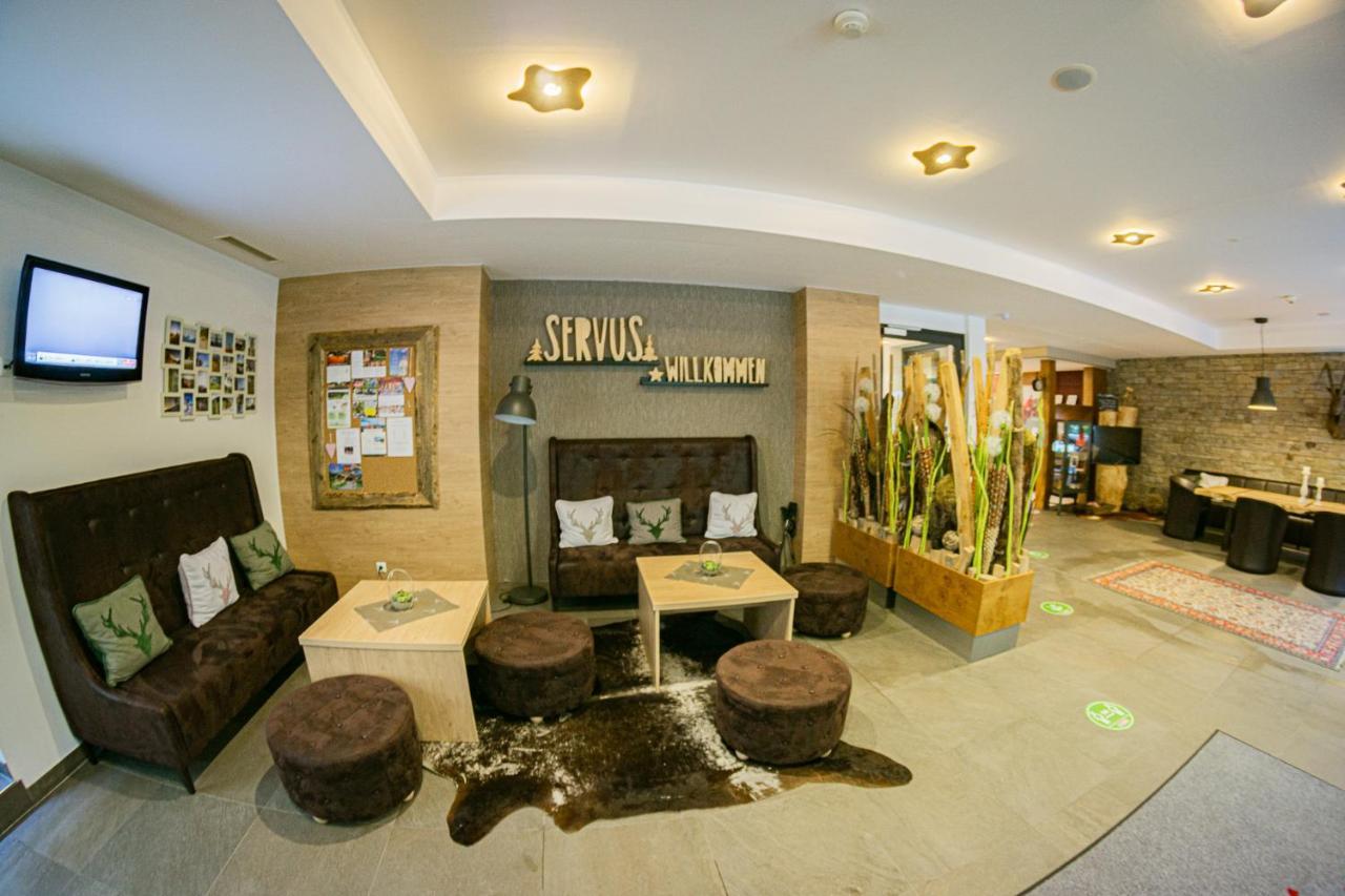 Hotel Alpina Saalbach-Hinterglemm Exteriör bild