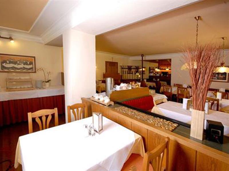 Hotel Alpina Saalbach-Hinterglemm Exteriör bild
